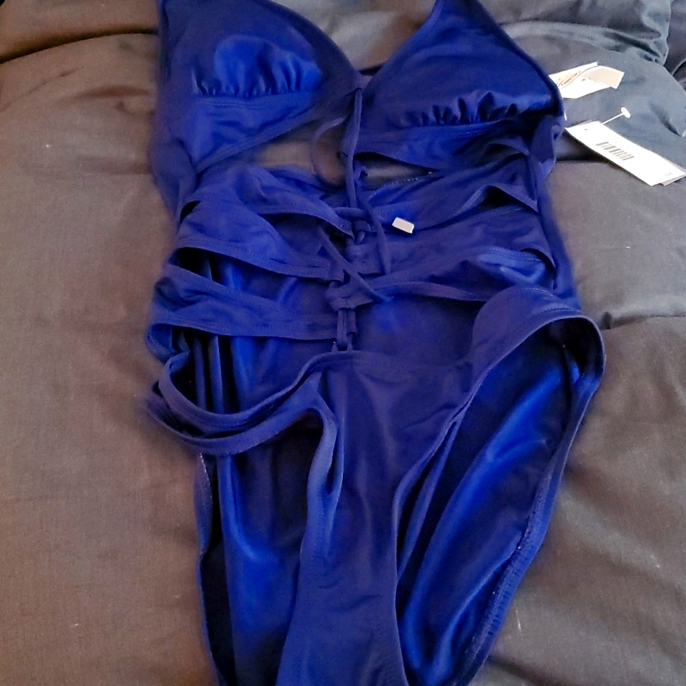 Kenneth Cole Reaction Bathing Suit